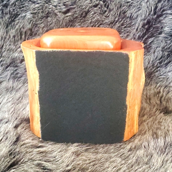 VINTAGE 1980'S FOLK ART HAND CARVED WOODEN CEDAR PUZZLE/JEWELRY BOX - Picture 5 of 10